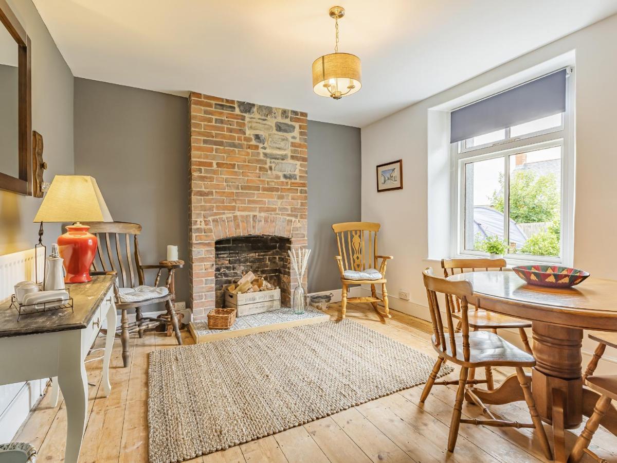 7 Severn Terrace
